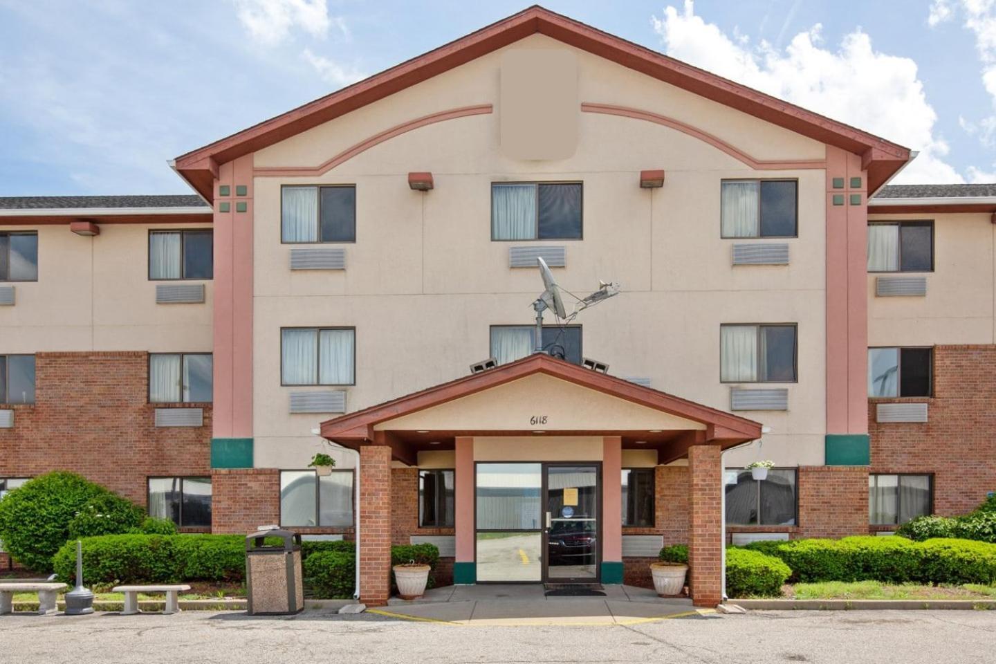 Oyo Hotel Portage I-94 Luaran gambar